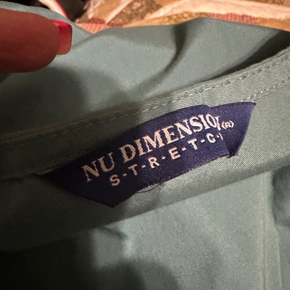 Nu Dimension Stretch Scrub Set – Pea Green Jacket (S) & Pants (S) – EUC - Picture 4 of 8
